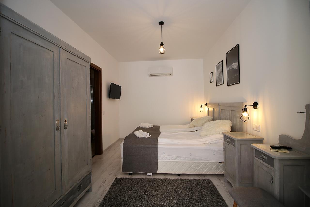 A Haz Hotel Miskolc Exterior photo