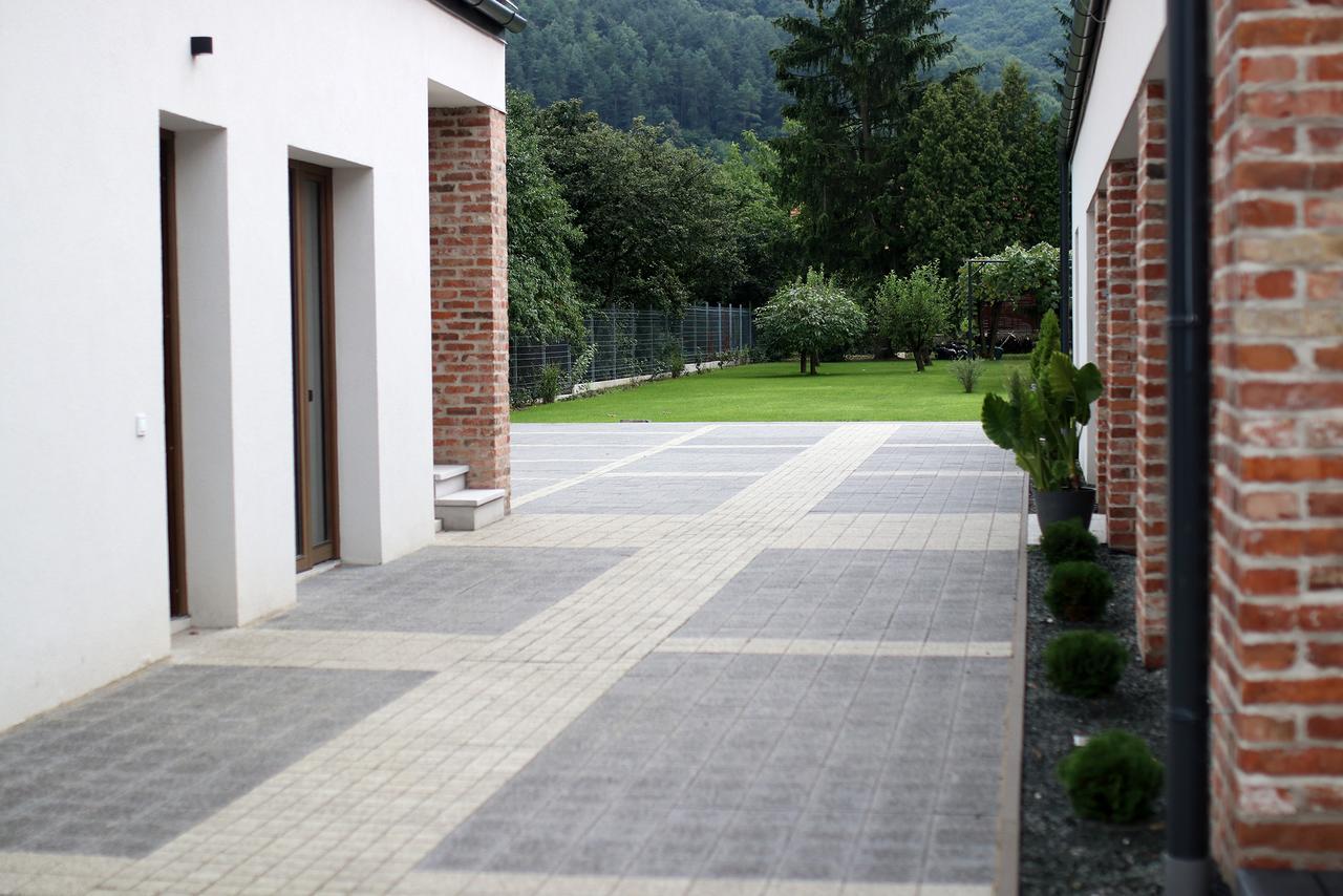 A Haz Hotel Miskolc Exterior photo